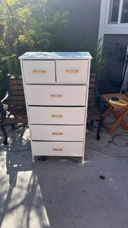 6 drawer   Dresser