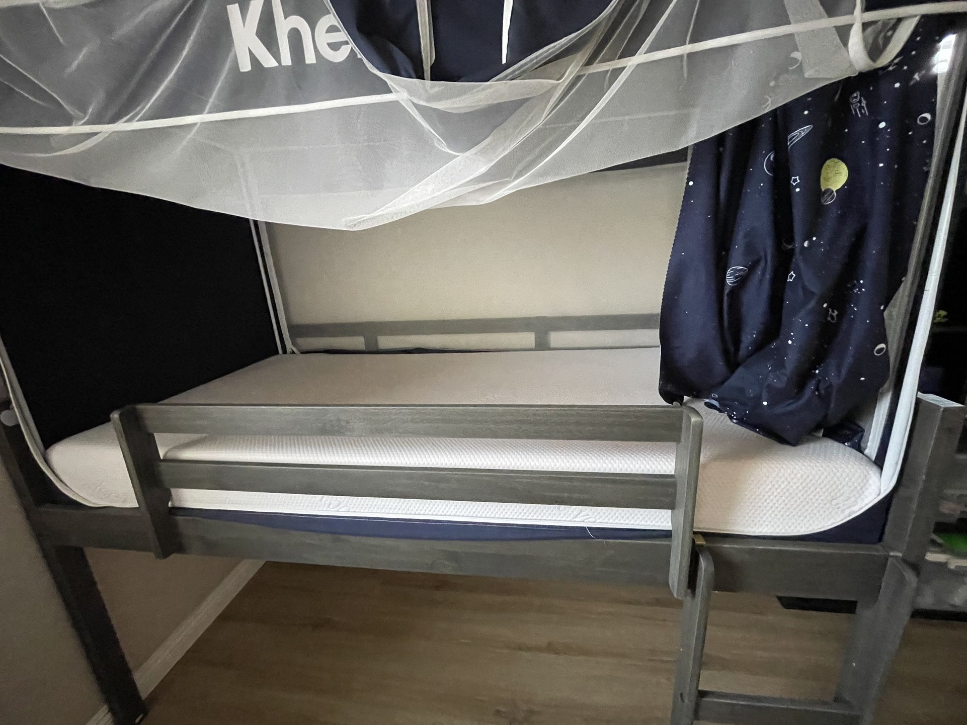 Antique Grey Twin Louver Low Loft Bed with 3-Drawer Chest and 2-Bookshelves