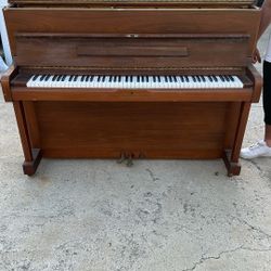 Young Chang Piano
