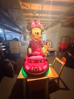 Minnie car