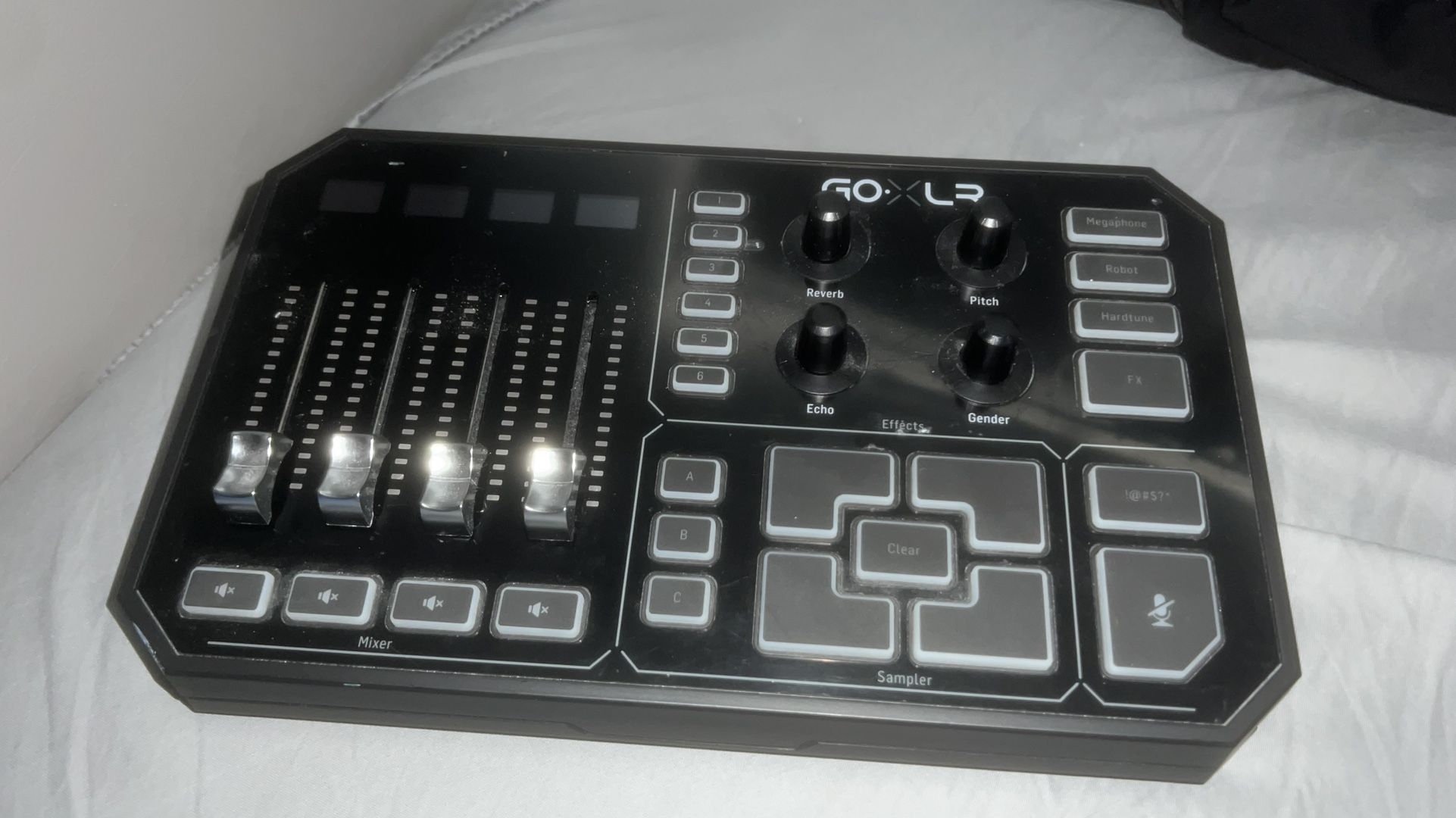 Streaming GOXLR XLR User interface (Most Refined & Broad Model)
