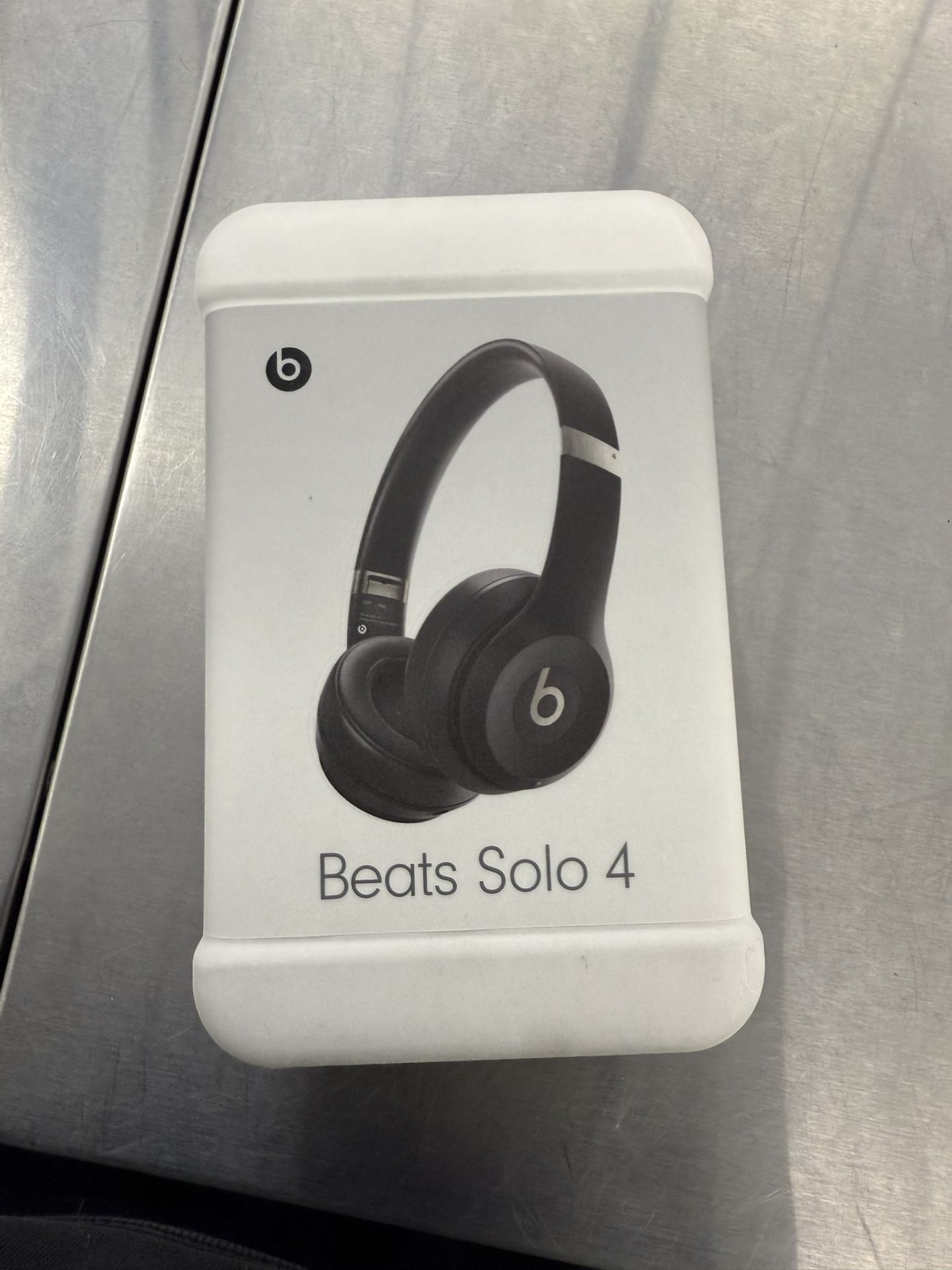 Beats Solo 4 Headphones New