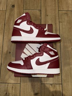 Air Jordan 1 Retro High OG (Artisanal Red)