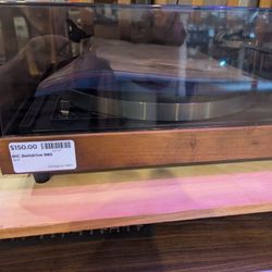 BIC Turntable 