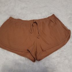 Fashion Nova Bozzolo Brown Cuye Booty Shorts Size Large