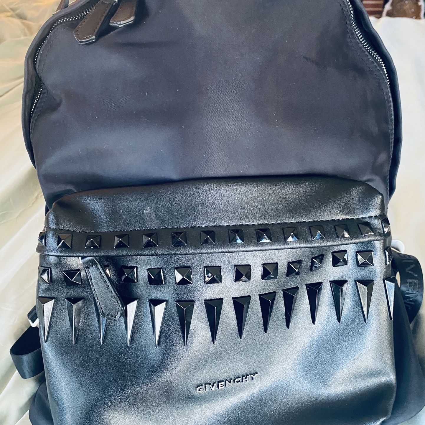 バッグ Givenchy Studded Backpack Givenchy Japan Exclusive Studded Backpack | Hypebeast
