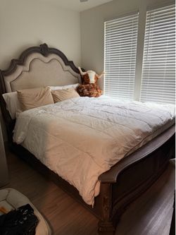 Sheffield Antique Gray King Upholstered Panel Bed FULL SET + Mirror SOLID WOOD