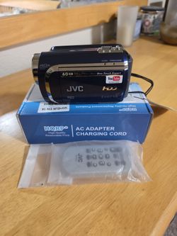JVC CAMCORDER 60G HDD w/ACCESSORIES