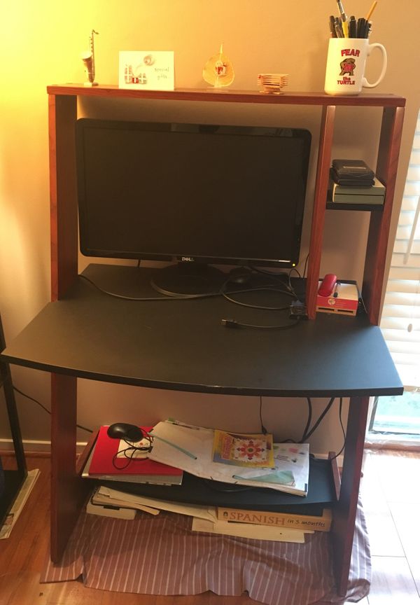 Computer Desk Chair Lamp And Monitor For In Fairfax Va Offerup