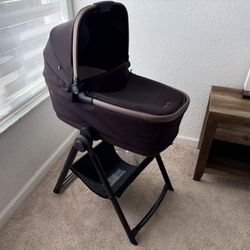 Silver Cross Reef 2 Folding Bassinet - Ganache - and Stand
