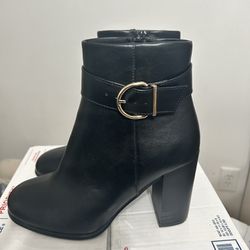 Black Ankle Boots 