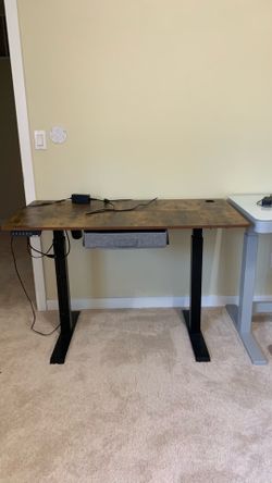 FELIBO Adjustable Height Desk