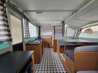 Tent trailer -must see!