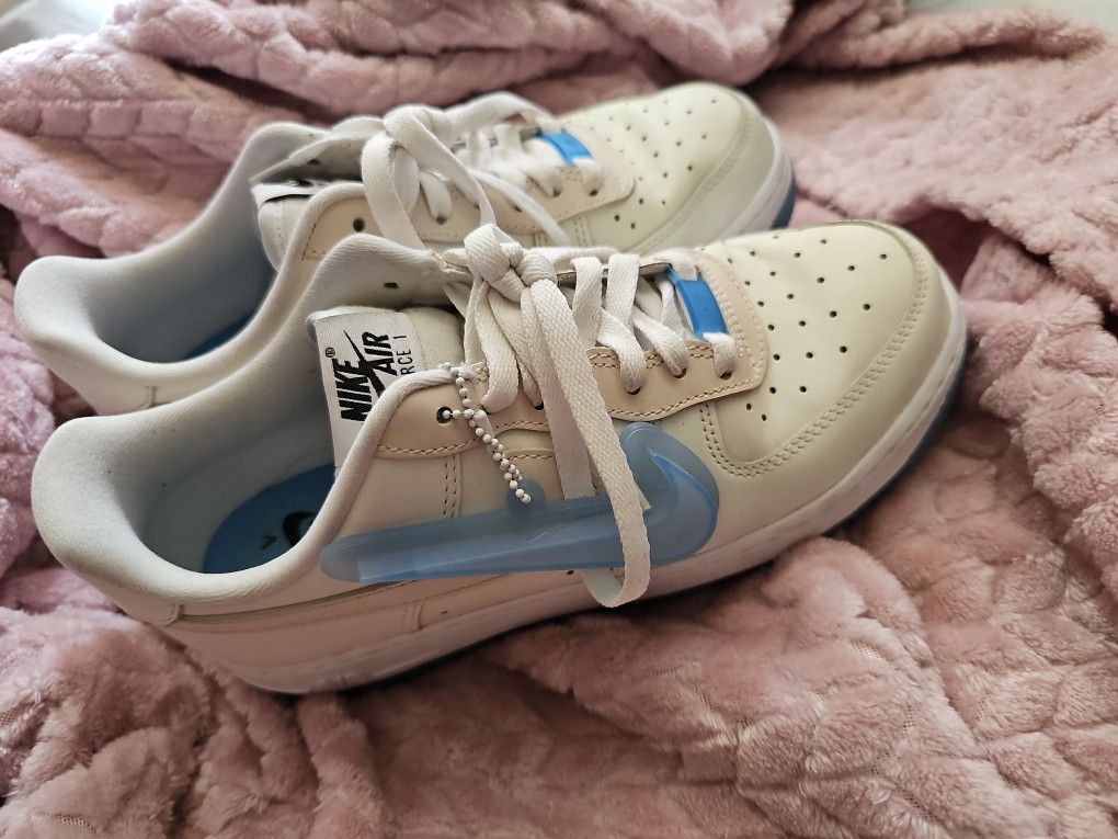 Nike Air Force Low UV Reactive