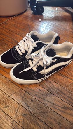 Vans Knu Skool Black/White Sneakers – Men’s Size 11