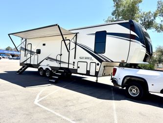 2020 Bunkhouse 2 Room 2 Bath Fifthwheel Trailer 