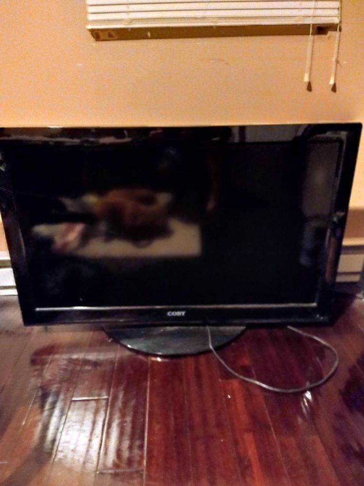 COBY HD FLAT SCREEN