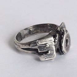 925 SILVER RING SIZE 6