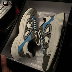 Dior B30 Size 8 