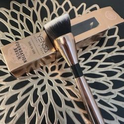 Yensa Foundation Brush Color Face Skin on Skin New Beautiful