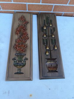 Vintage Pair Mid Century BURWOOD Wall Plaques Flowers Brown Arabesque. Used in good with some cosmetic blemishes. These blemishes are in the form of