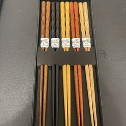 5 Pair Natural Wood Chopsticks