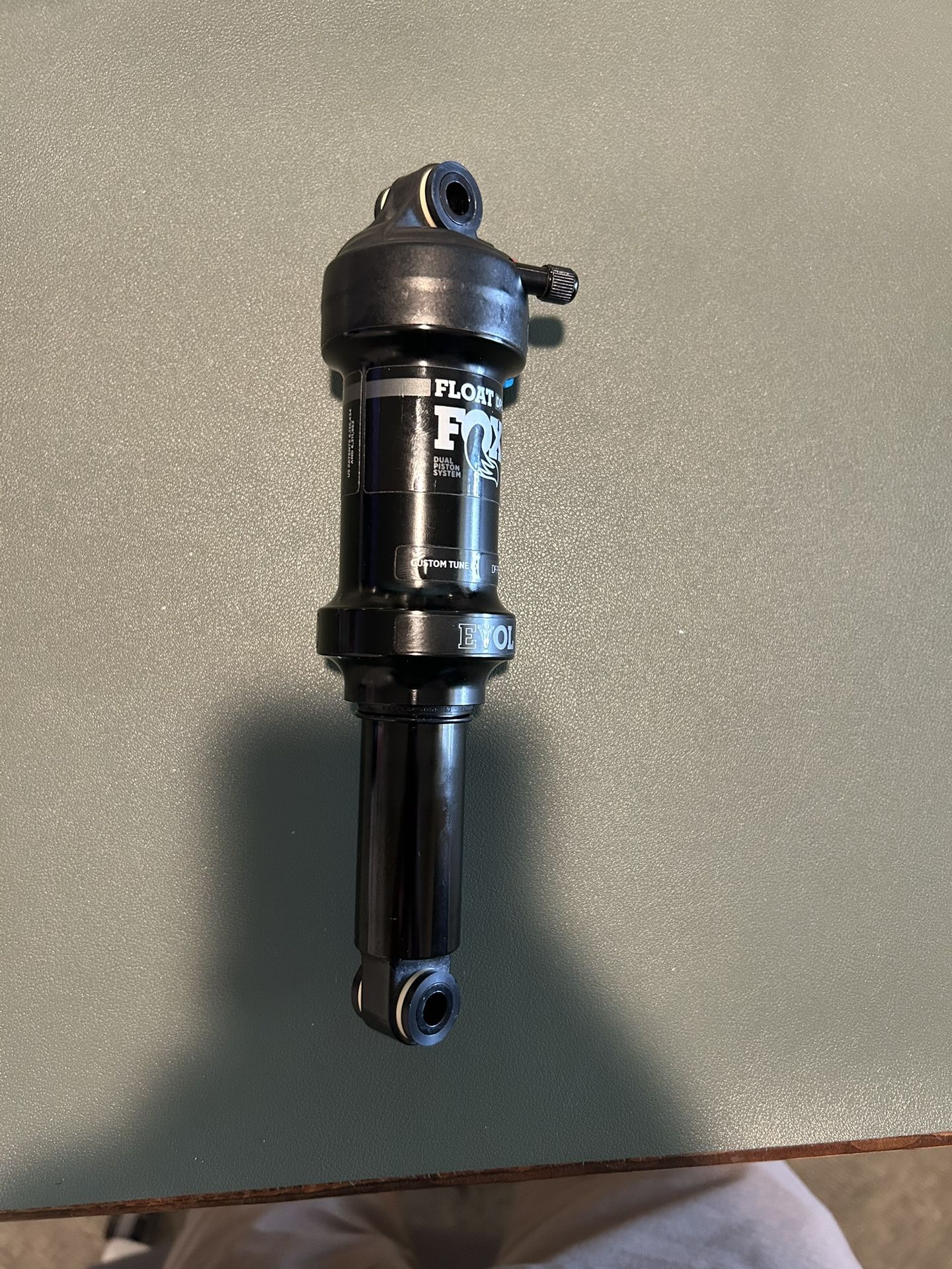 Fox Evol shock width 22mm diameter M8x1.25