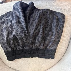 LuluLemon Women’s Shorts- Size 4