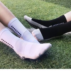 Grip Socks And Sleeve 