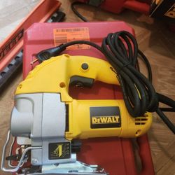 DEWALT DW317 5.5 Amp Top Handle Jig Saw with Bag