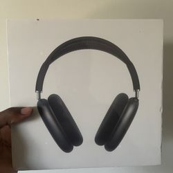 AirPod Maxes