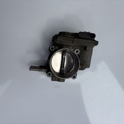 2011-13 Toyota Sienna 2.7L Throttle Body 