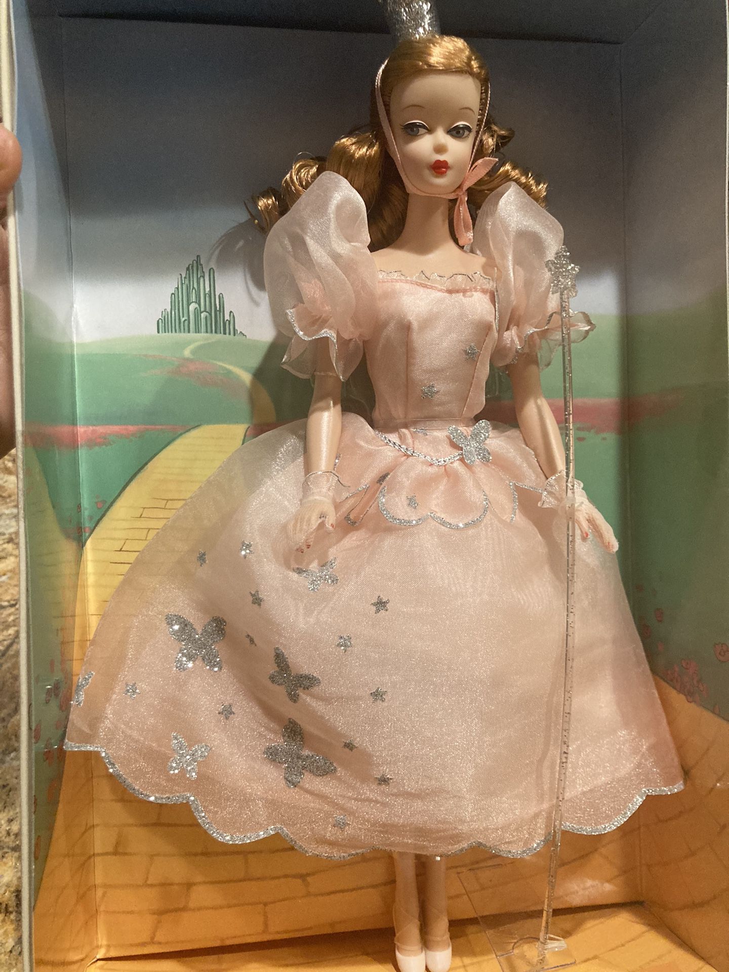 VINTAGE INSPIRED WIZARD OF OZ GLINDA BARBIE DOLL 2010 