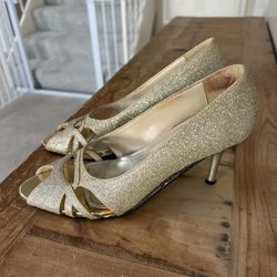 Size 8 Gold Heels