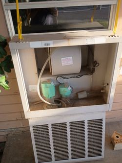 Phoenix Swamp Cooler with Extra New Water Pump $100