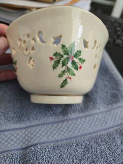 lenox Holiday Holly Berry Pierced Treat Bowl