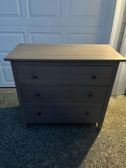 Wood dresser
