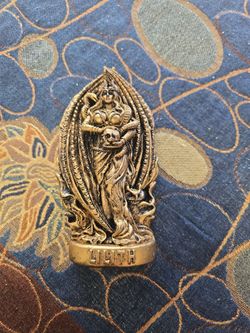 Statue of Lilith