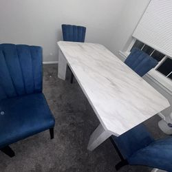 Marble Table And Chairs 