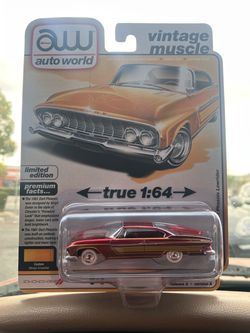 Auto world chase low rider ULTRA RED