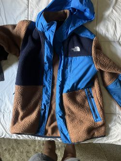 Child’s Northface Jacket 