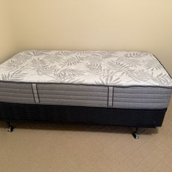 Twin Bed - Like New