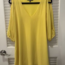 Lulu’s yellow dress