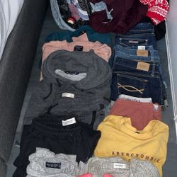 Women’s Clothes 