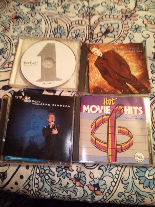 CD's By BeeGees, Peter Cetera, Jake Simpson & 1 Other