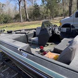 1996 Bass Boat