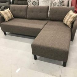 Ceylin Grey 2 Piece Sectional by Muse Design 