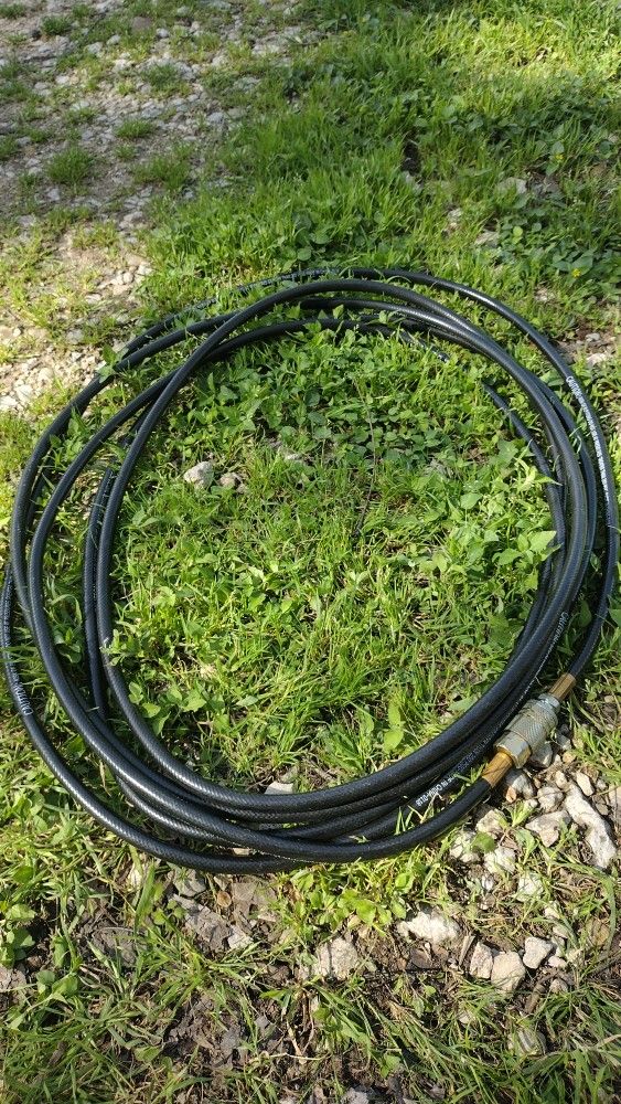 SERIOUS BUYERS ONLY, PRICE IS FIRM 25 FT COMPRESSOR HOSE