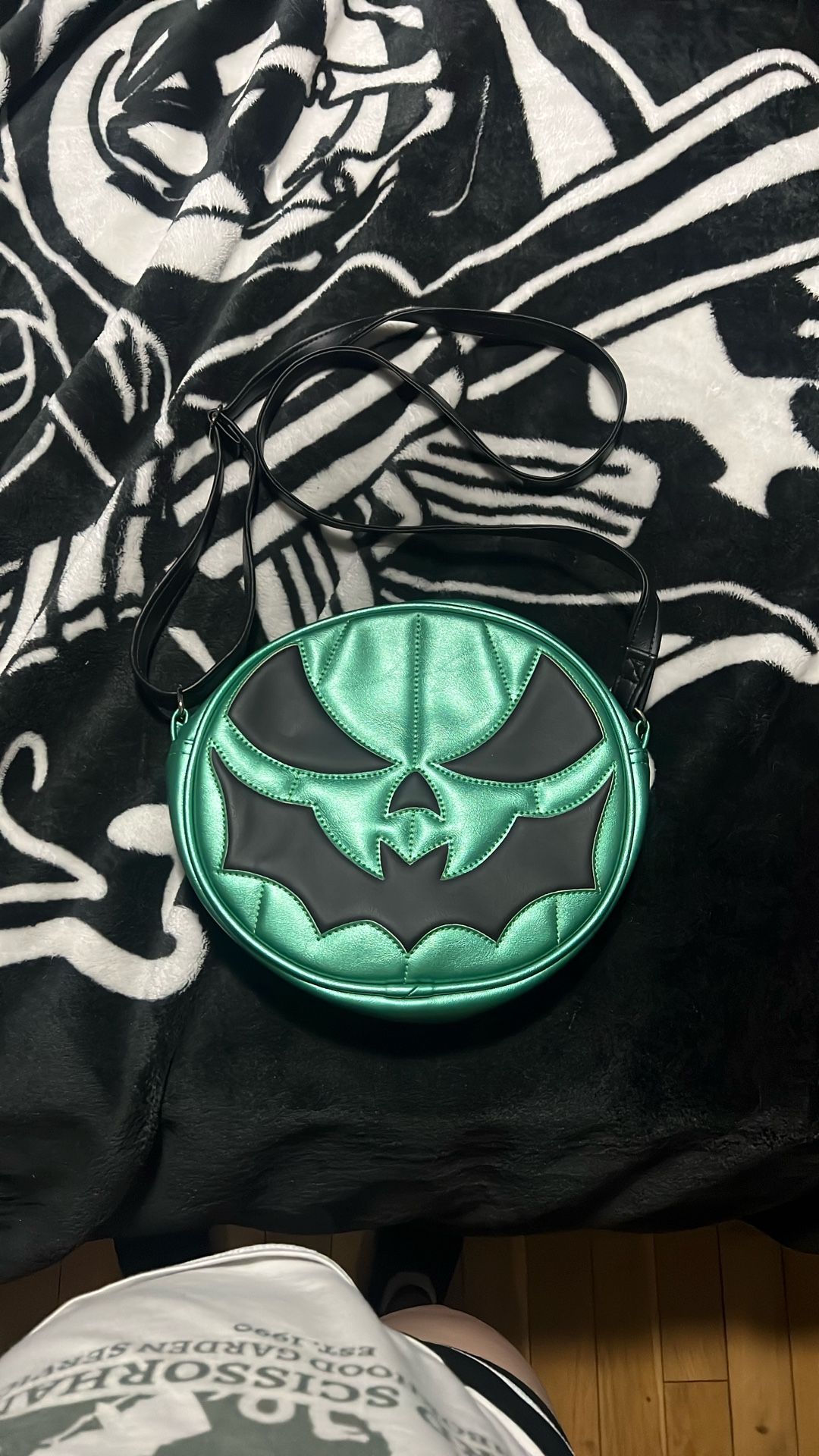 Love Pain And Stitches Bag