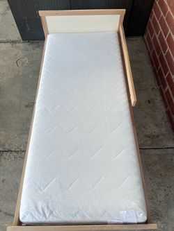 2 toddler beds